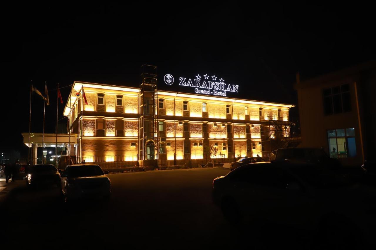 Zarafshan Grand Hotel Navoi 外观 照片